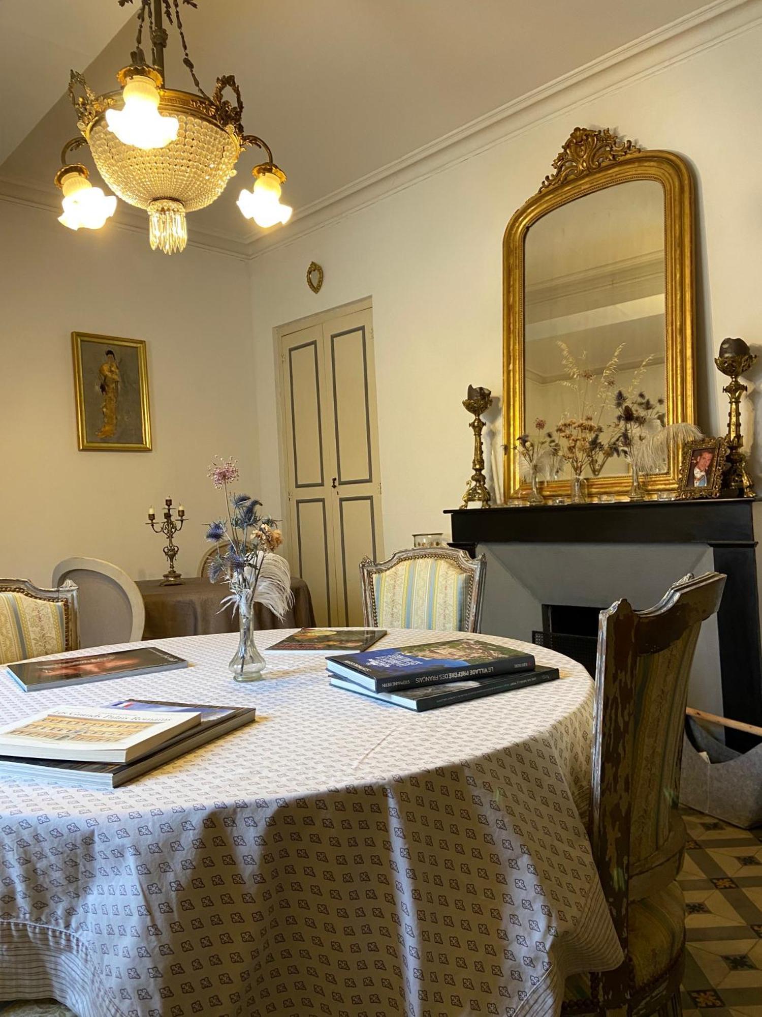 Maison 1823 - Suites De Charme A Garons מראה חיצוני תמונה